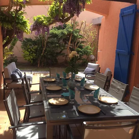 De Charme A Cyprien Avec Piscine Et Jardin Mediterraneen, Et Commerces A 10 Minutes A Pieds