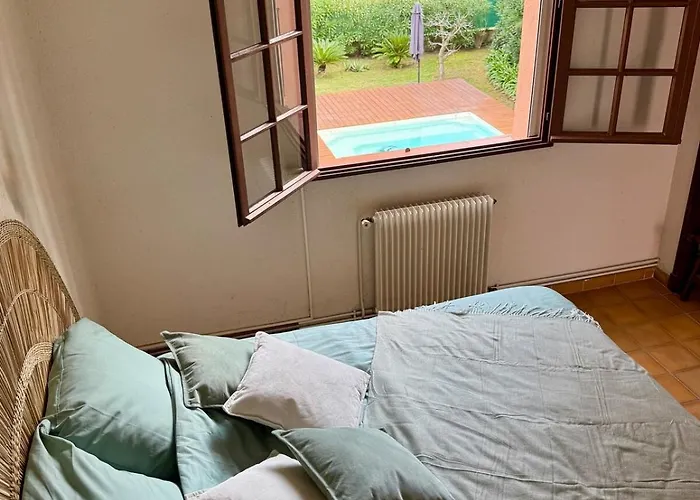 De Charme A Cyprien Avec Piscine Et Jardin Mediterraneen, Et Commerces A 10 Minutes A Pieds Βίλα *