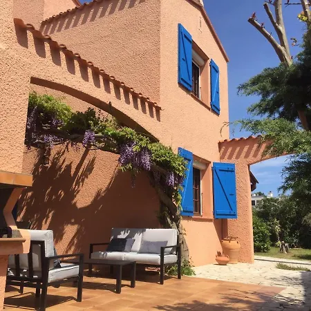 Villa De Charme A Cyprien Avec Piscine Et Jardin Mediterraneen, Et Commerces A 10 Minutes A Pieds