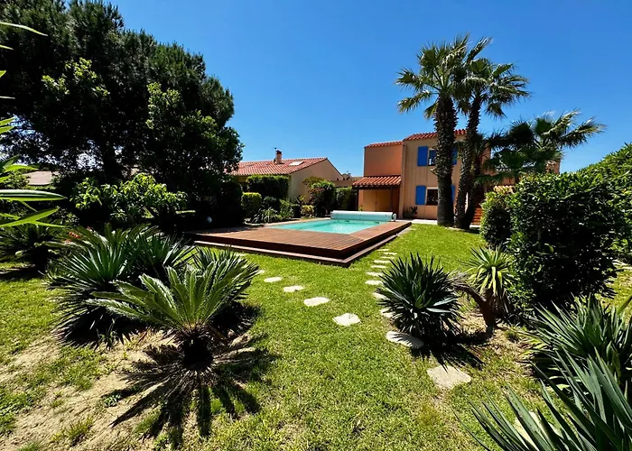 De Charme A Cyprien Avec Piscine Et Jardin Mediterraneen, Et Commerces A 10 Minutes A Pieds